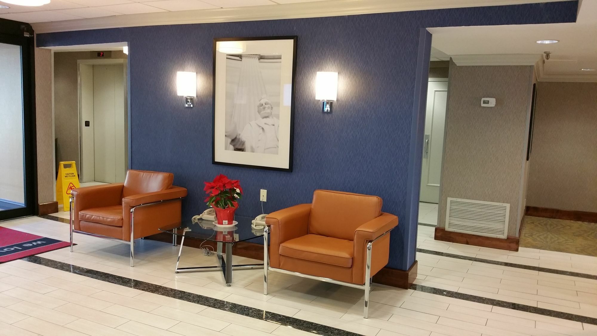 Wingate By Wyndham Springfield Hotel Exterior photo